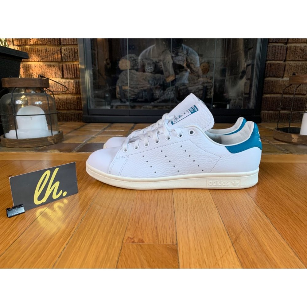 Size 11 W / 9.5 M Adidas Originals Stan Smith Teal White Athletic Shoes EF9321 - Picture 1 of 5